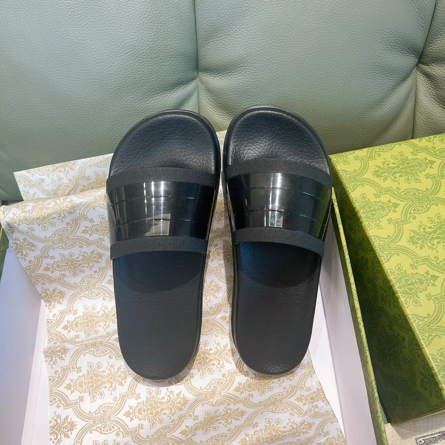 Men's Men's Shoes 130🐮🐮Gucci Gucci Slippers Gucci 2024 latest beach sandals slippers Original molding double G LOGO Original molding consistent Outsole: Men's Men's Shoes u double-layer outsole Size: 35-46